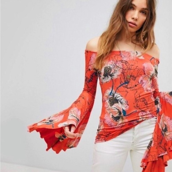 We The Free Floral Off Shoulder Bell Sleeve Top S Coral Boho Free People Style - Picture 6 of 12